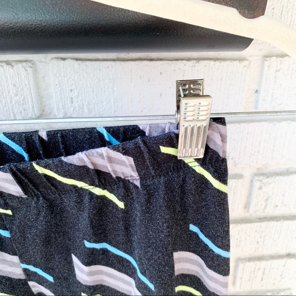 Threads 4 Thought Patterned Leggings Size Small - image 4